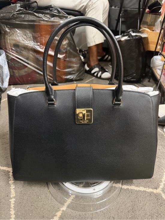 kate spade Handbags - Kate Spade New York
PHOEBE COMMUTER TOTE